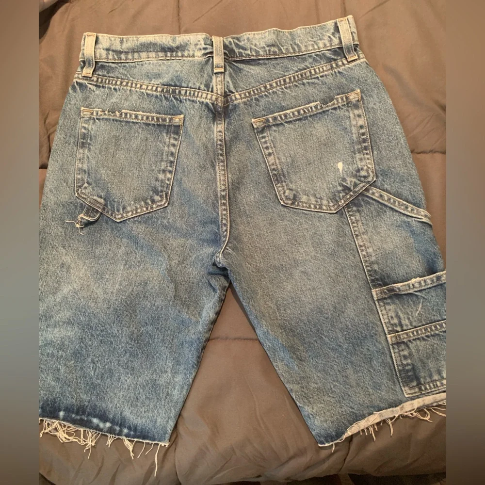 FRAME DENIM SHORTS….. - Picture 2 of 6